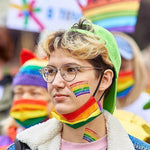 Regenbogen-Gesichts- und Körperbemalung