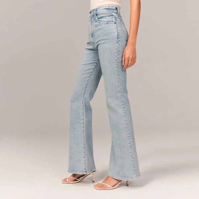 Ultrahohe Stretch-Flare-Jeans