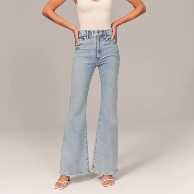 Ultrahohe Stretch-Flare-Jeans